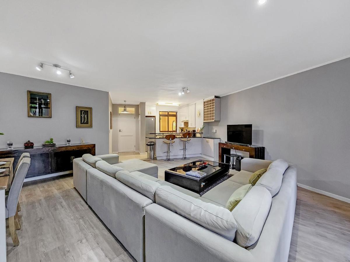 Walkable, Pools, Park And Great For Families Apartamento